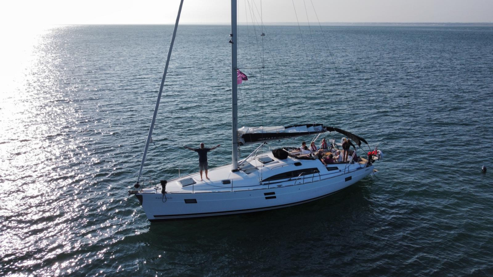 Escape Yachting - Luxury Sailing Experiences on the Solent from Lymington