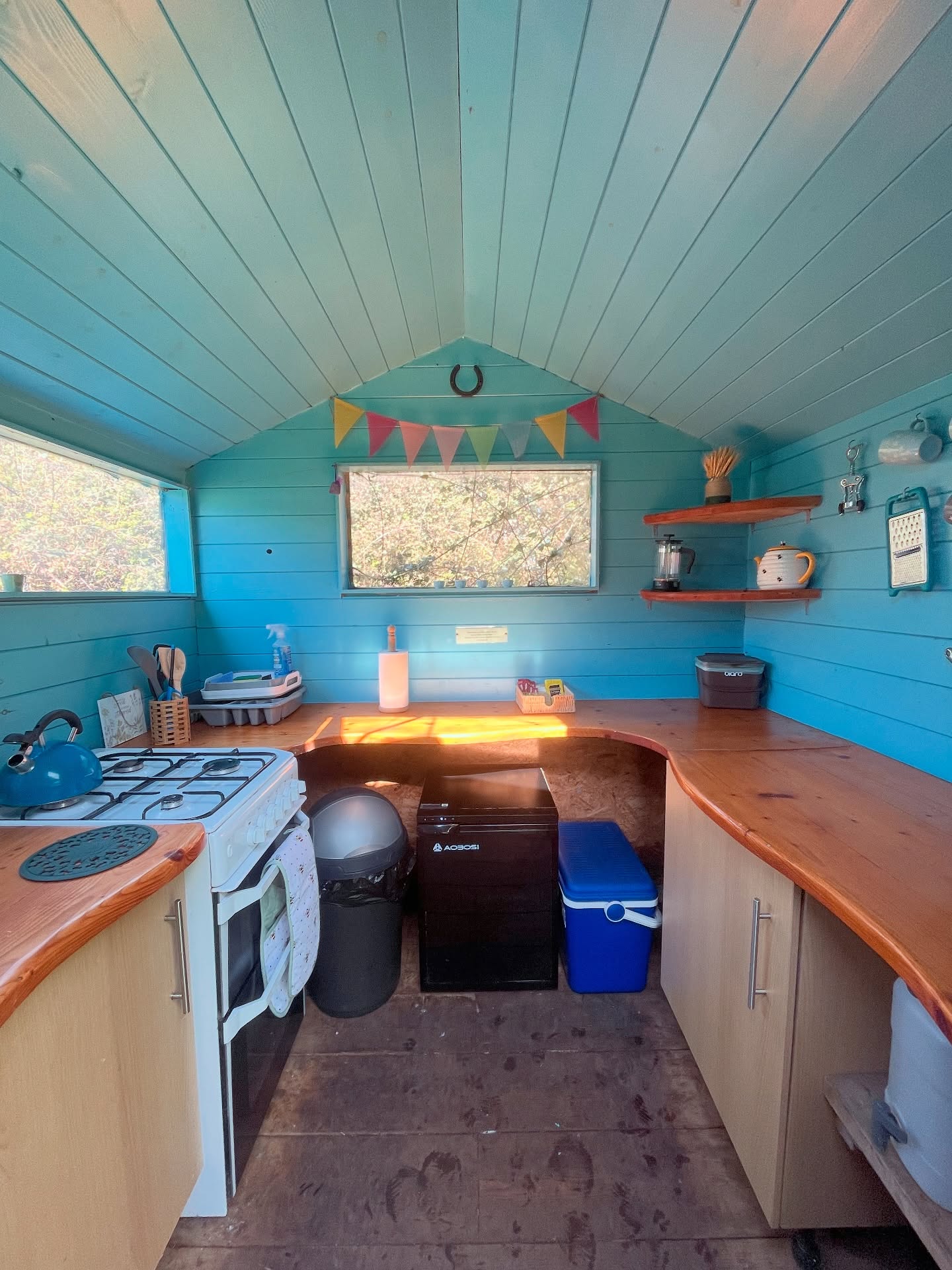Fluxmere Glamping Retreat - Off-Grid Glamping in North Dorset
