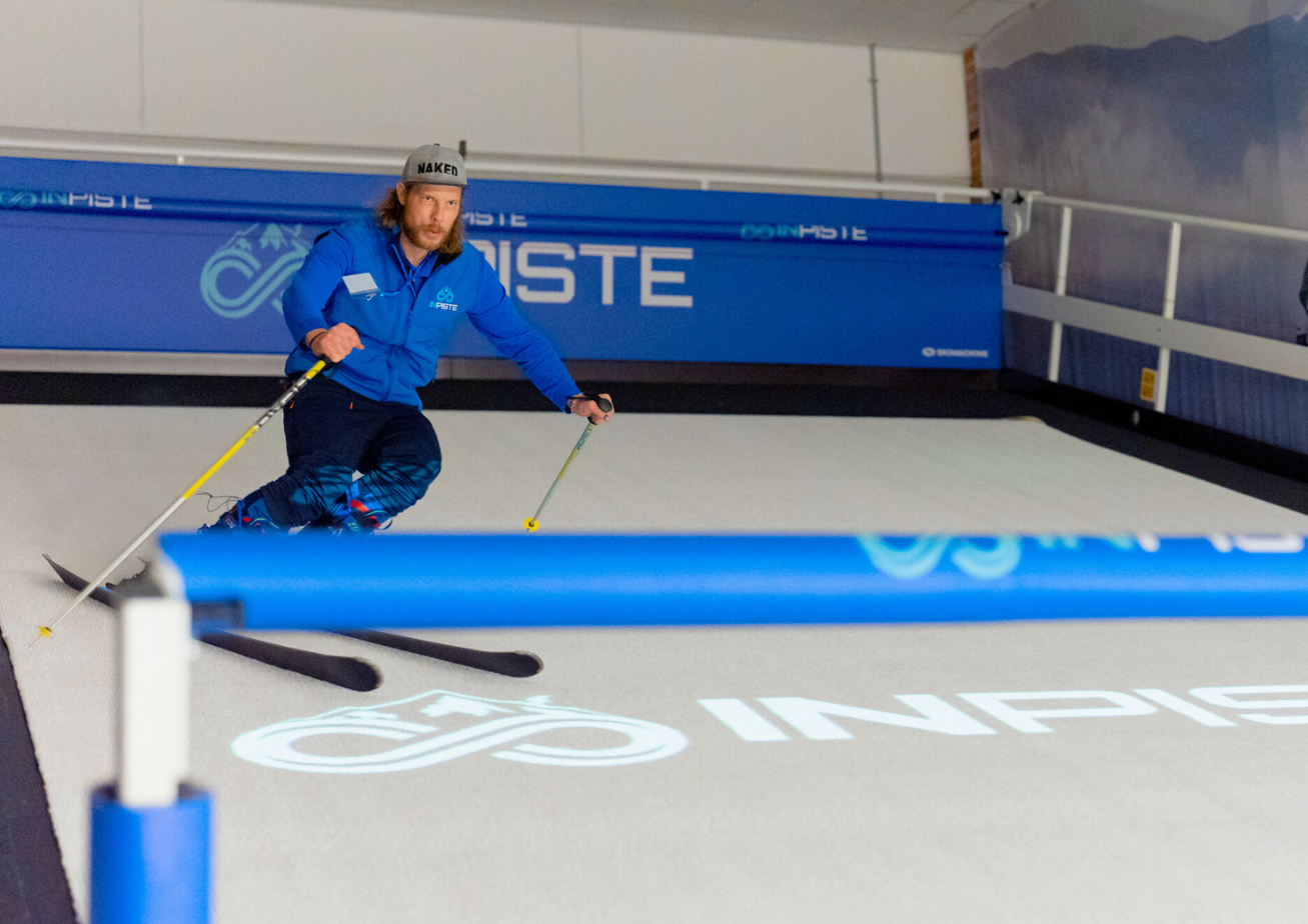 InPiste – Indoor Skiing & Snowboarding