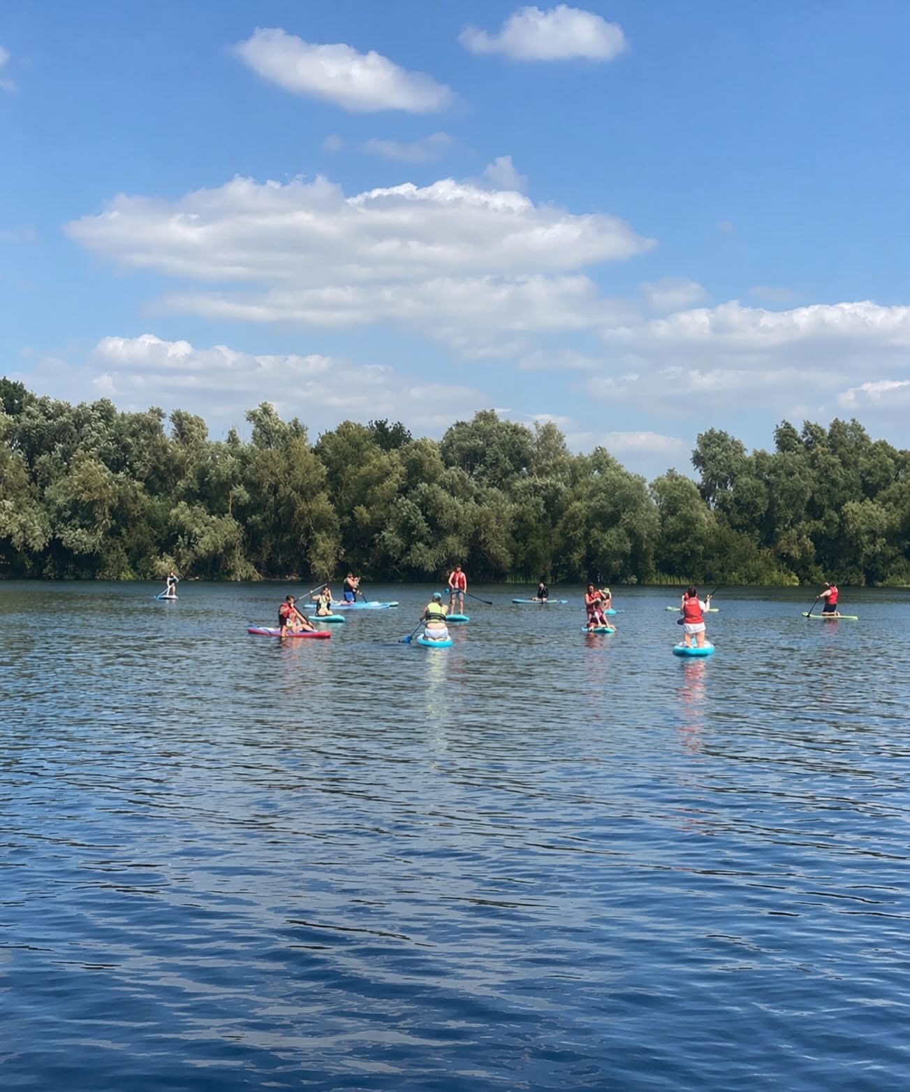 Lake Ashmore, Liquid Skillz – Wakeboarding, SUP & Open Water Swimming near Cambridge