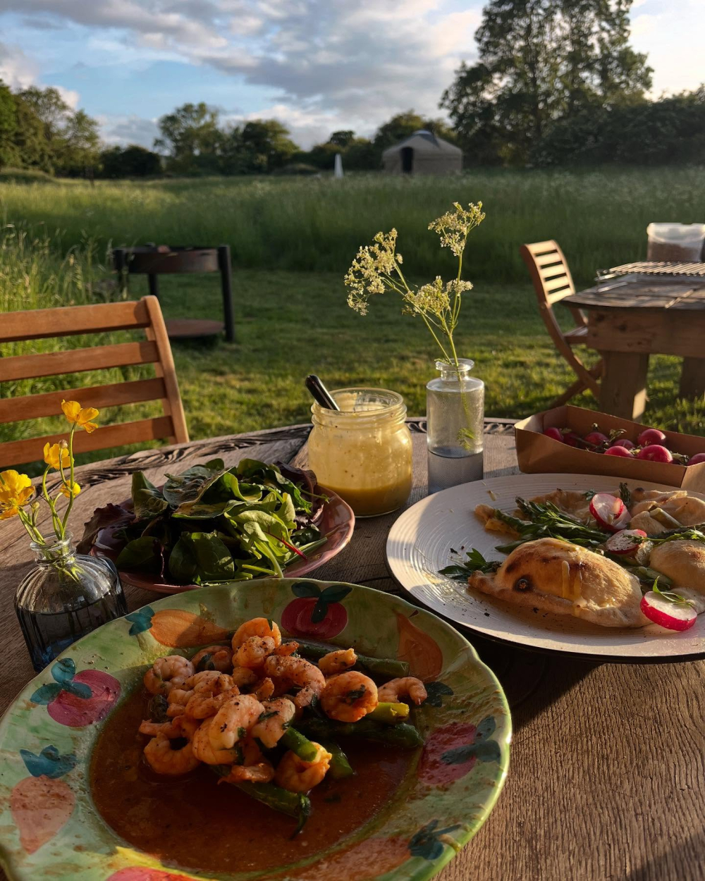 Nordic Glamping at Botswicky - Handcrafted Off-Grid Yurts in Wiltshire