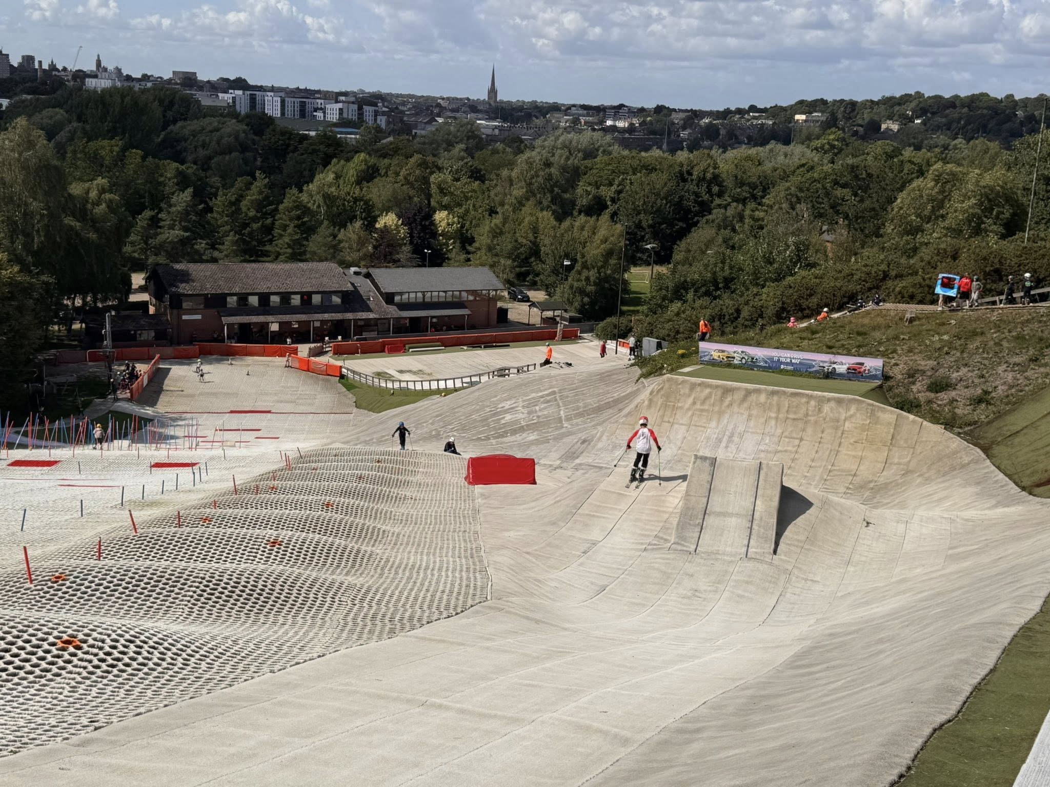 Norfolk Snowsports Club – Skiing, Snowboarding & Tubing in Norfolk