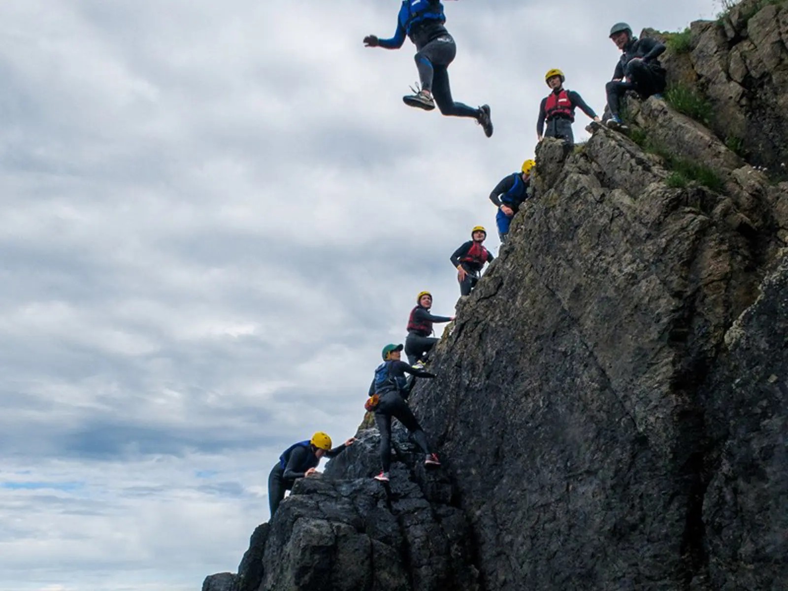 Outer Reef Surf School – Your Ultimate Surfing & Watersports Adventures in Pembrokeshire