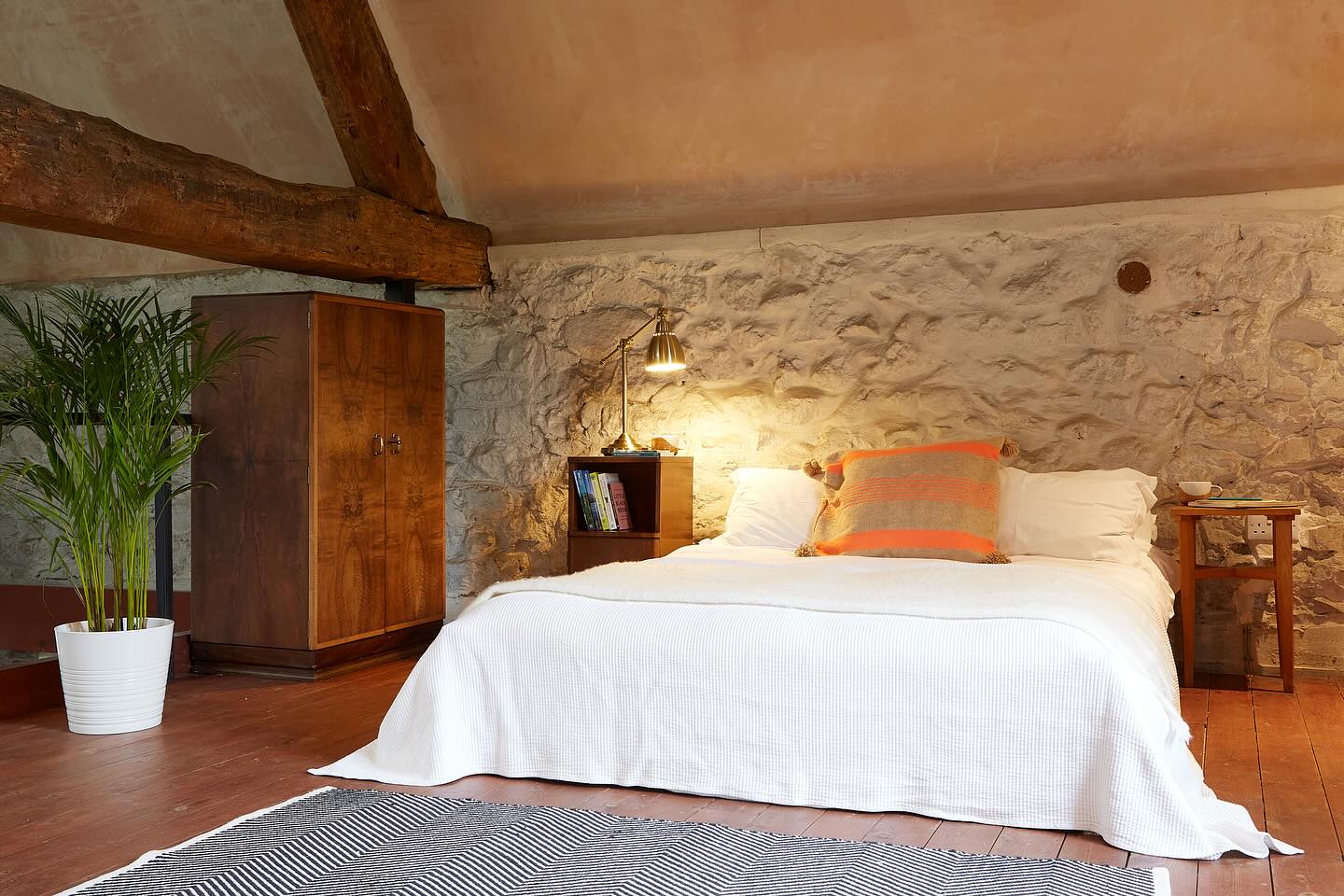 Rewilded Retreats – Nature & Wellness retreats in the Peak District