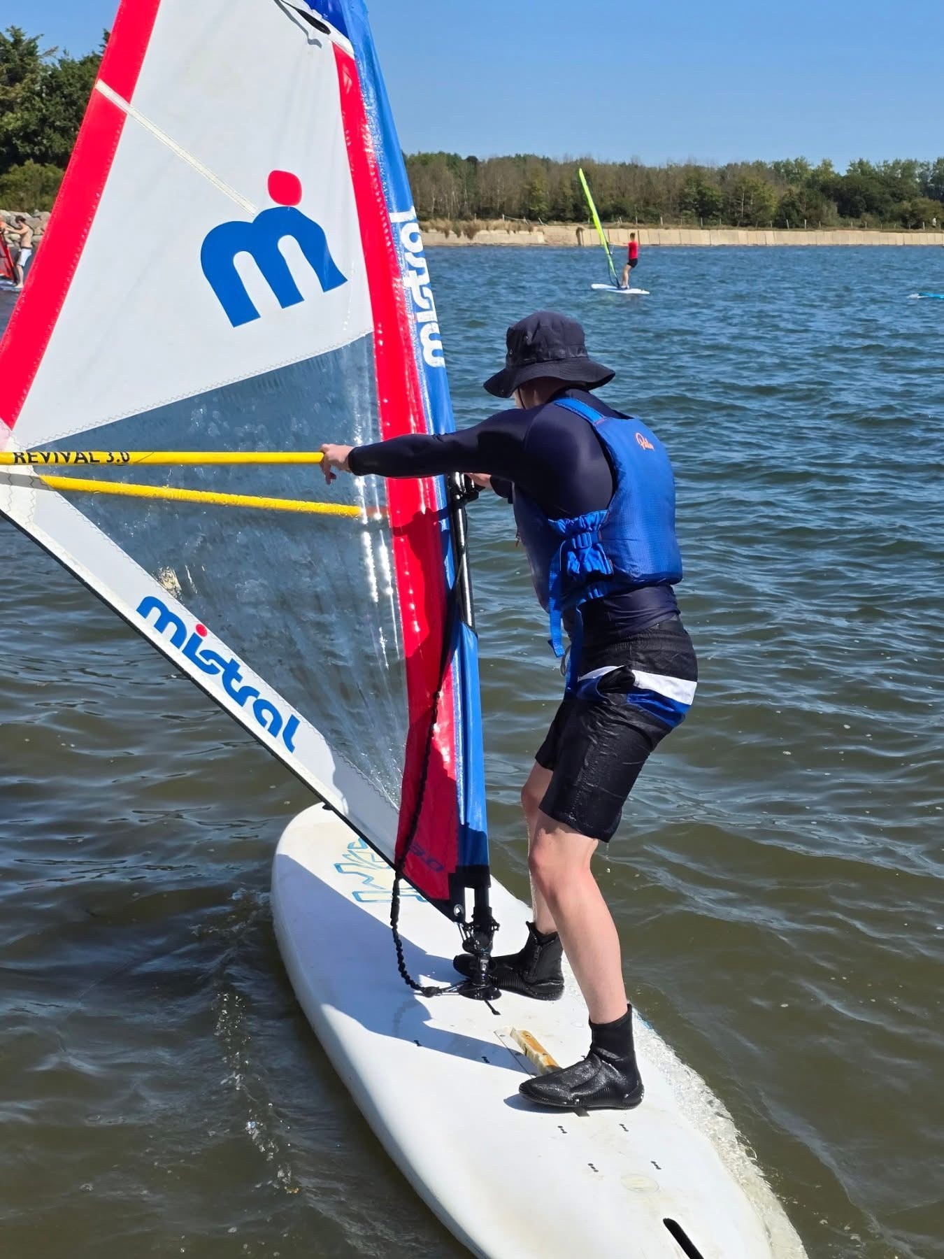 Surfs SUP Watersports – Paddleboarding, Surfing & Foiling on the South Coast, West Sussex