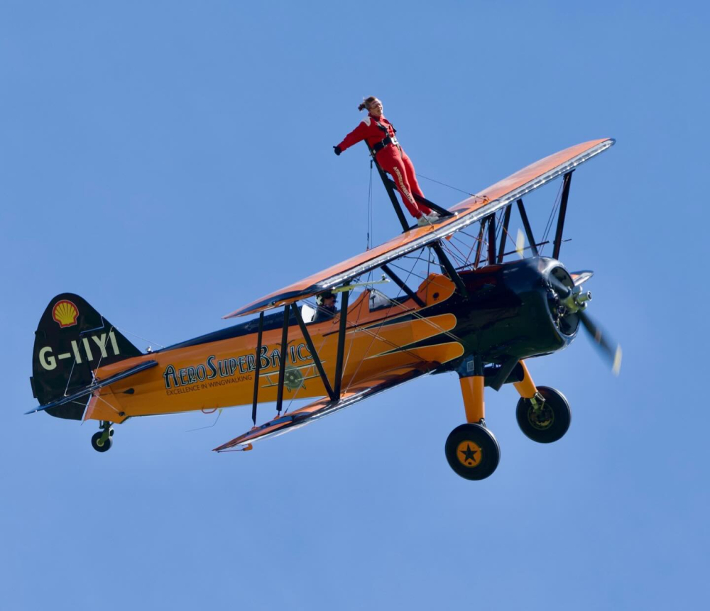 UK Wingwalking Experience With AeroSuperBatics – Thrill-Seeking Activity Breaks in the Cotswolds