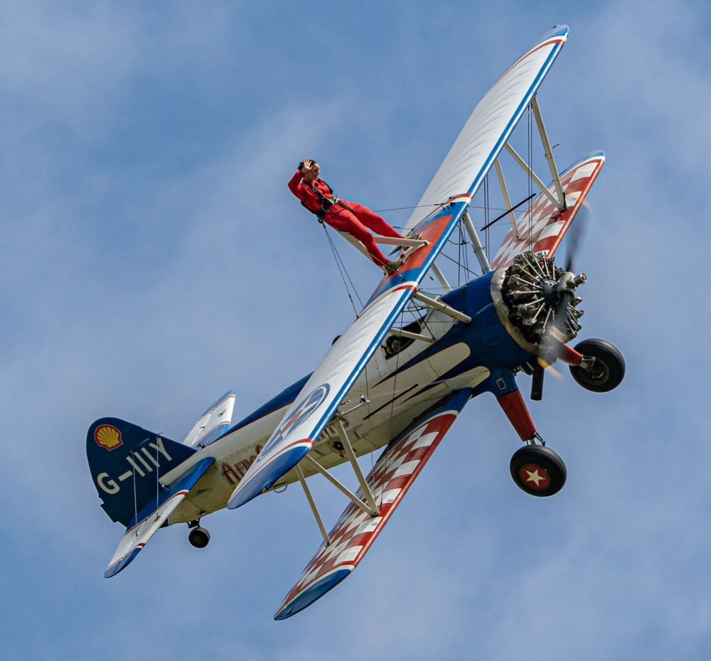UK Wingwalking Experience With AeroSuperBatics – Thrill-Seeking Activity Breaks in the Cotswolds