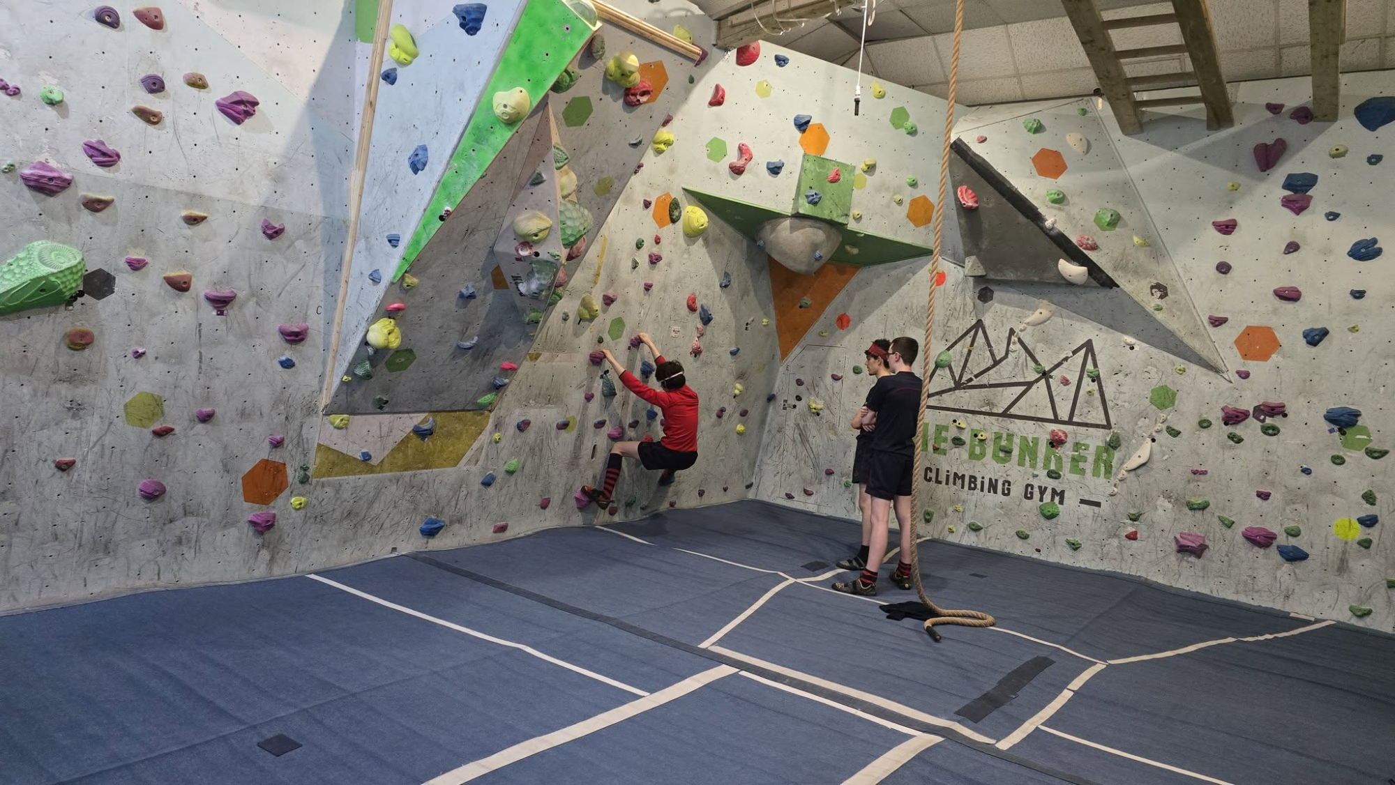 Cosy & Thrilling: The Ultimate Guide to UK Winter Family Weekend Breaks